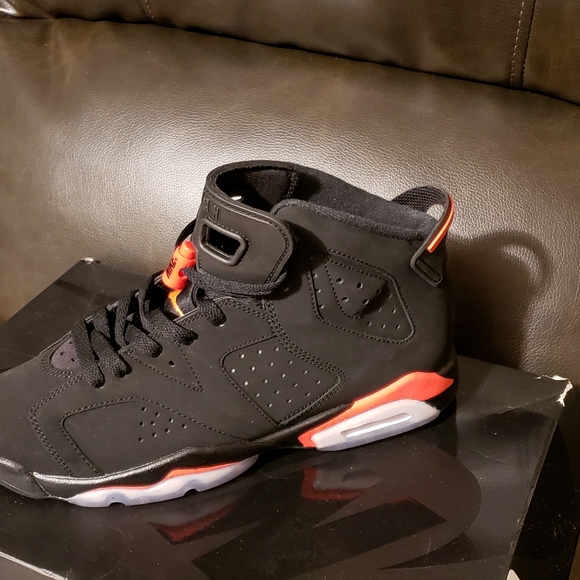 Black Infrared 6’s